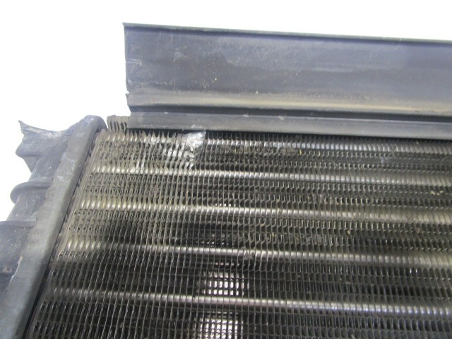 HLADILNIK INTERCOOLER OEM N. 13196479 ORIGINAL REZERVNI DEL OPEL VECTRA C Z02 BER/SW (2002 - 2006) DIESEL LETNIK 2005