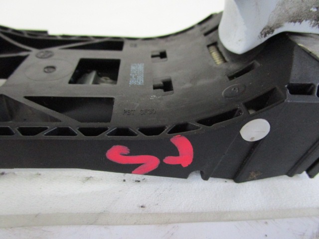 ZUNANJA KLJUKA SPREDNJA LEVA VRATA OEM N. 5N0837017E ORIGINAL REZERVNI DEL VOLKSWAGEN UP 121 122 123 BL1 BL2 BL3 (DAL 2011) BENZINA LETNIK 2013