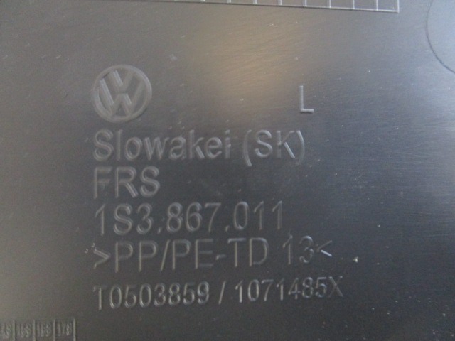 NOTRANJA OBLOGA SPREDNJIH VRAT OEM N. PNASTVWUP121BR3P ORIGINAL REZERVNI DEL VOLKSWAGEN UP 121 122 123 BL1 BL2 BL3 (DAL 2011) BENZINA LETNIK 2013