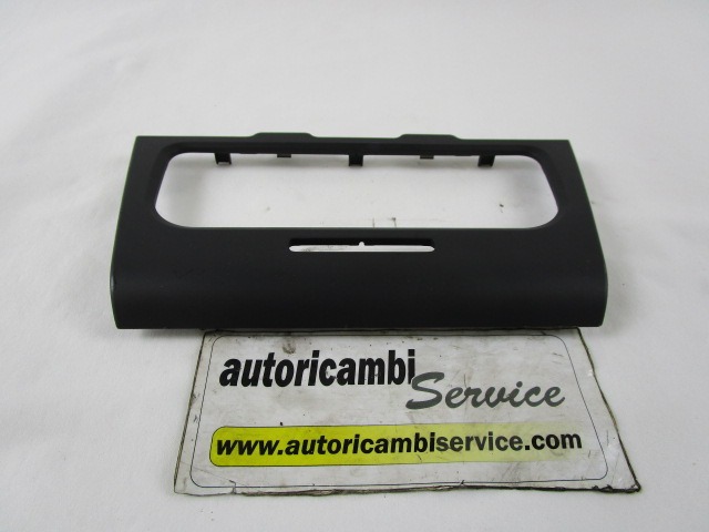 ARMATURNA PLO?CA OEM N. 5K0858069P ORIGINAL REZERVNI DEL VOLKSWAGEN GOLF VI 5K1 517 AJ5 MK6 (2008-2012) BENZINA LETNIK 2009