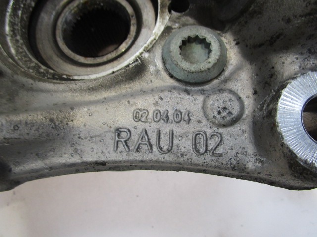 VRTLJIVI LEZAJ DESNO / PESTO KOLESA Z LEZAJEM SPREDAJ OEM N. 3C0407254F ORIGINAL REZERVNI DEL VOLKSWAGEN PASSAT B6 3C2 3C5 BER/SW (2005 - 09/2010)  DIESEL LETNIK 2005