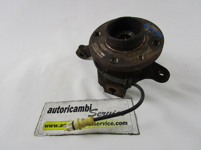 VRTLJIVI LEZAJ DESNO / PESTO KOLESA Z LEZAJEM SPREDAJ OEM N. 8200208332 ORIGINAL REZERVNI DEL RENAULT CLIO BB CB MK2 R / CLIO STORIA (05/2001 - 2012) BENZINA LETNIK 2003