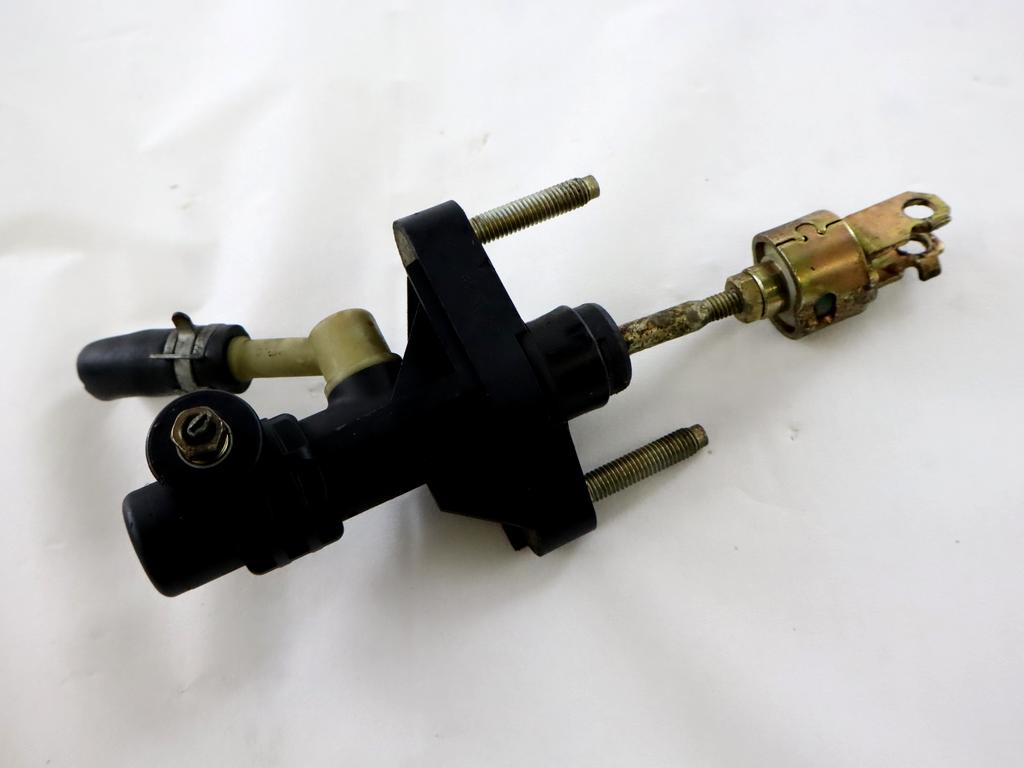 VALJ SKLOPKE OEM N. 3142052030 ORIGINAL REZERVNI DEL TOYOTA YARIS P1 MK1 R (2003 - 2005)DIESEL LETNIK 2005