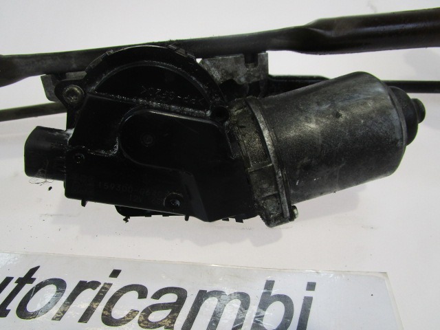 MOTORCEK PREDNJIH BRISALCEV OEM N. 159300-0640 ORIGINAL REZERVNI DEL MAZDA 6 GG GY (2003-2008) DIESEL LETNIK 2007