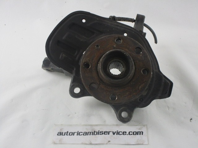 LEVI VRTLJIVI LEZAJ / PESTO KOLESA Z LEZAJEM SPREDAJ OEM N. 93328737 ORIGINAL REZERVNI DEL OPEL MERIVA A X03 (2003 - 2006) DIESEL LETNIK 2004