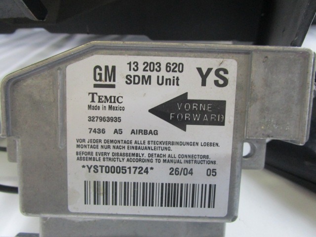 KIT AIRBAG KOMPLET OEM N. 16842 KIT AIRBAG COMPLETO ORIGINAL REZERVNI DEL OPEL MERIVA A X03 (2003 - 2006) DIESEL LETNIK 2004