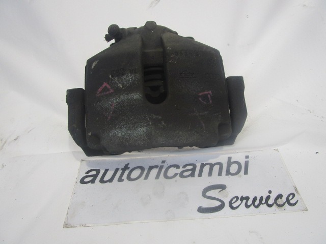 SPREDNJE DESNE ZAVORNE CELJUSTI  OEM N. 1K0615124E ORIGINAL REZERVNI DEL AUDI A3 MK2 8P 8PA 8P1 (2003 - 2008)DIESEL LETNIK 2006