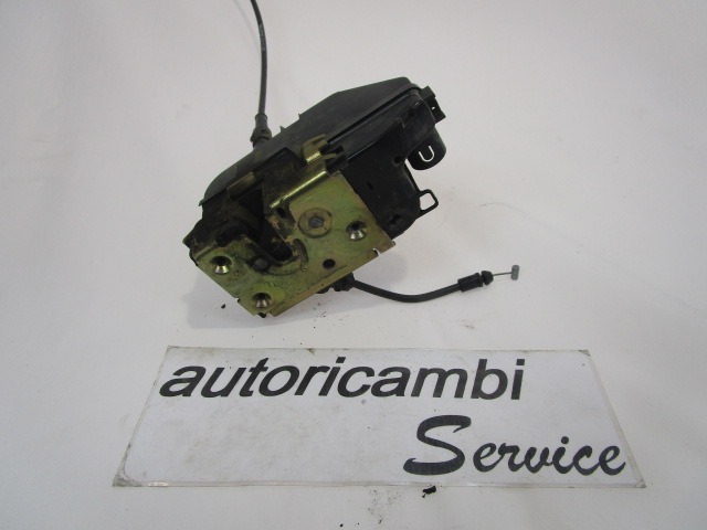 CENTRALNI ZAKLEP SPREDNJIH VRAT  OEM N. 8200119121 ORIGINAL REZERVNI DEL RENAULT SCENIC/GRAND SCENIC JM0/1 MK2 (2003 - 2009) DIESEL LETNIK 2004