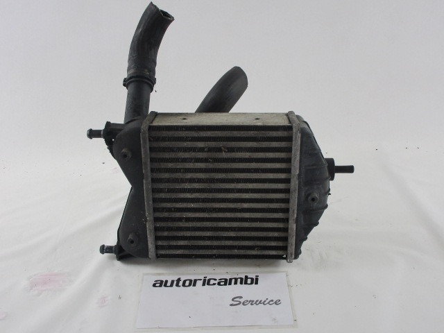 HLADILNIK INTERCOOLER OEM N. 847850000 ORIGINAL REZERVNI DEL LANCIA MUSA 350 (2004 - 2007) DIESEL LETNIK 2005