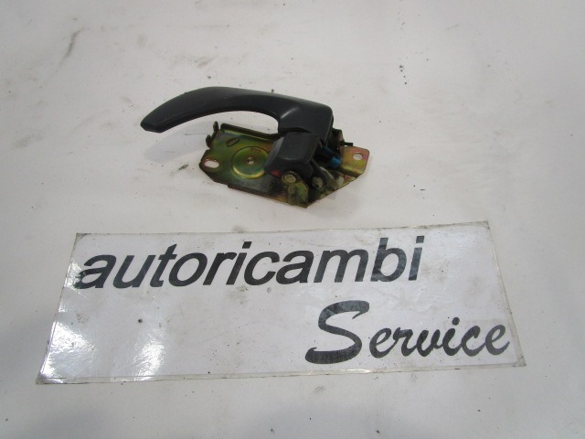 NOTRANJA KLJUKA  OEM N. 8141030000000000 ORIGINAL REZERVNI DEL KIA SORENTO JC MK1 (2002 - 2009) DIESEL LETNIK 2003