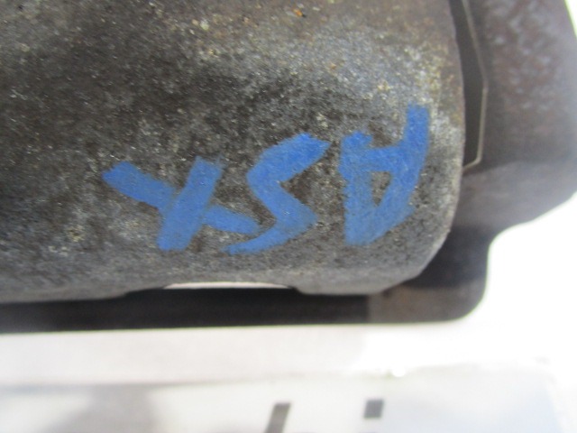 SPREDNJE LEVE ZAVORNE CELJUSTI  OEM N. 5,81103E+105 ORIGINAL REZERVNI DEL KIA SORENTO JC MK1 (2002 - 2009) DIESEL LETNIK 2003