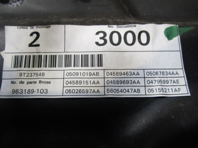 MEHANIZEM VETROBRANSKEGA STEKLA PREDNJIH VRAT OEM N. 963189-103 05091019AB ORIGINAL REZERVNI DEL DODGE JOURNEY (2008 - 2011) DIESEL LETNIK 2008