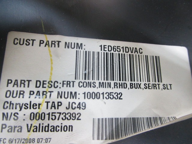 PLASTIKA MED SEDEZI BREZ NASLONJALA ROK OEM N. 1LM421DVAA ORIGINAL REZERVNI DEL DODGE JOURNEY (2008 - 2011) DIESEL LETNIK 2008