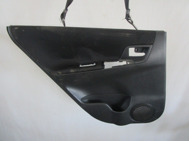 VRATNI PANEL OEM N. PNPSTTYCOROLLAVERSOE12MV5P ORIGINAL REZERVNI DEL TOYOTA COROLLA VERSO E12 (2001 - 2004) BENZINA LETNIK 2003