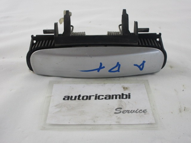 ZUNANJA KLJUKA SPREDNJA DESNA VRATA OEM N. 4B0839885 ORIGINAL REZERVNI DEL AUDI A3 MK2 8P 8PA 8P1 (2003 - 2008)DIESEL LETNIK 2003