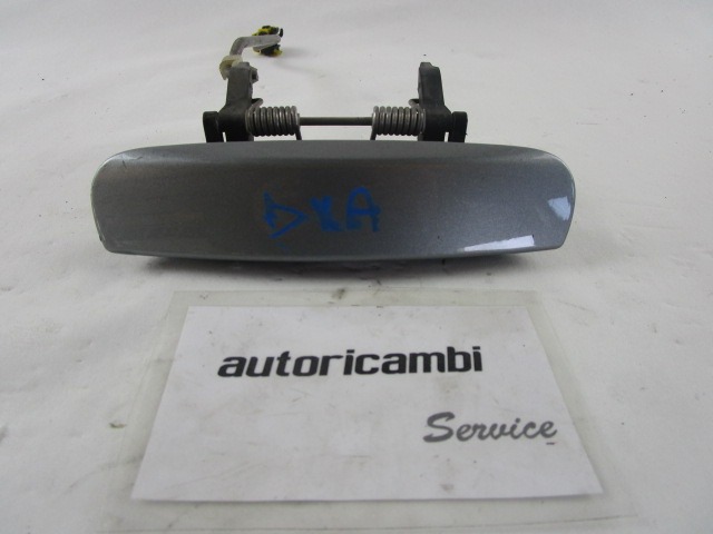 ZUNANJA KLJUKA SPREDNJA DESNA VRATA OEM N. 8E0839207 ORIGINAL REZERVNI DEL AUDI A4 B7 8EC 8ED 8HE BER/SW/CABRIO (2004 - 2007) DIESEL LETNIK 2005