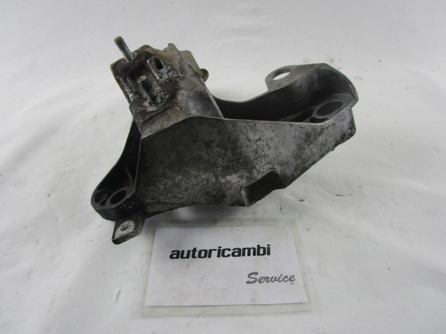 NOSILCI MOTORJA/DRUGO OEM N. 8E0199352D ORIGINAL REZERVNI DEL AUDI A4 B7 8EC 8ED 8HE BER/SW/CABRIO (2004 - 2007) DIESEL LETNIK 2005