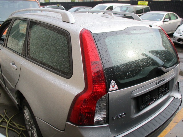 VOLVO V50 SW 2.0 D 100KW 6M 5P (2008) RICAMBI IN MAGAZZINO