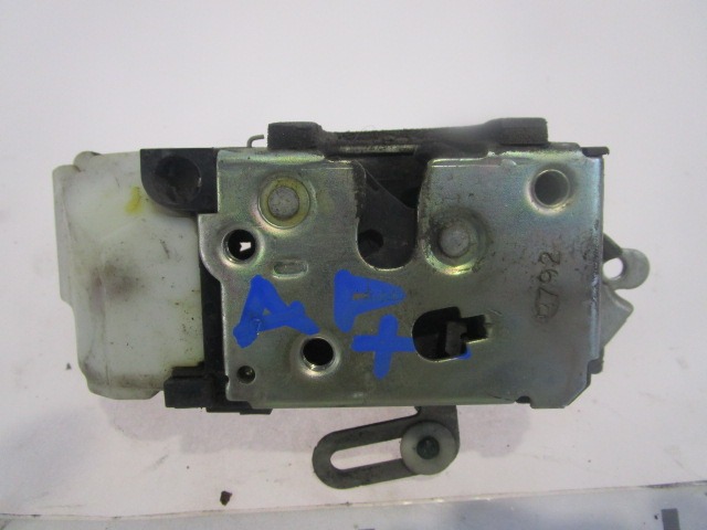 CENTRALNI ZAKLEP SPREDNJIH VRAT  OEM N. 46536061 ORIGINAL REZERVNI DEL FIAT PUNTO 188 188AX MK2 (1999 - 2003) BENZINA LETNIK 2003