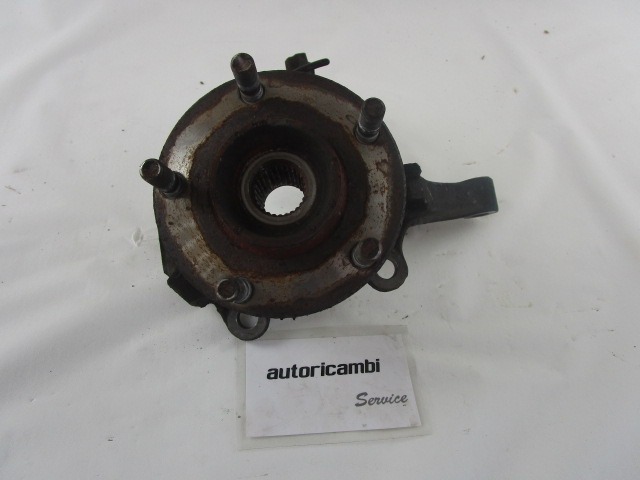 VRTLJIVI LEZAJ DESNO / PESTO KOLESA Z LEZAJEM SPREDAJ OEM N. 40014BU000 ORIGINAL REZERVNI DEL NISSAN ALMERA TINO V10 MK2 (2000 - 2006) DIESEL LETNIK 2005