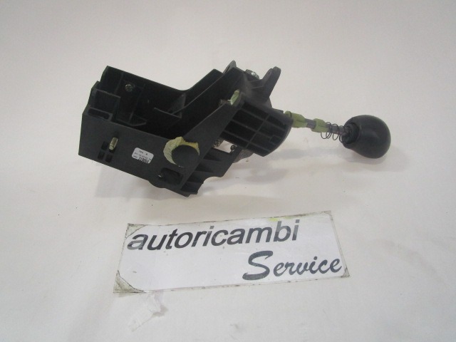 MEHANIZEM VZVODA ROCNEGA MENJALNIKA OEM N. 8200319068 ORIGINAL REZERVNI DEL RENAULT SCENIC/GRAND SCENIC JM0/1 MK2 (2003 - 2009) DIESEL LETNIK 2005