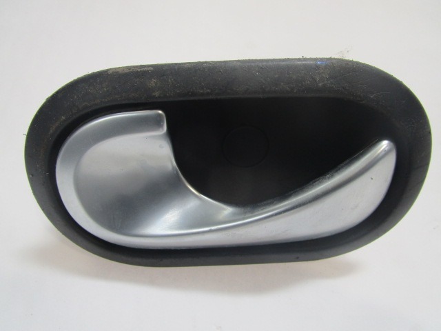 NOTRANJA KLJUKA  OEM N. 8200028487 ORIGINAL REZERVNI DEL RENAULT SCENIC/GRAND SCENIC JM0/1 MK2 (2003 - 2009) DIESEL LETNIK 2005