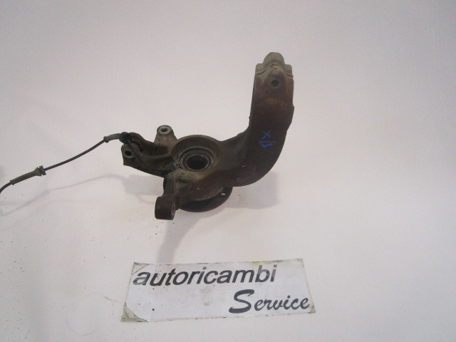 VRTLJIVI LEZAJ DESNO / PESTO KOLESA Z LEZAJEM SPREDAJ OEM N. 8200297033 ORIGINAL REZERVNI DEL RENAULT SCENIC/GRAND SCENIC JM0/1 MK2 (2003 - 2009) DIESEL LETNIK 2005