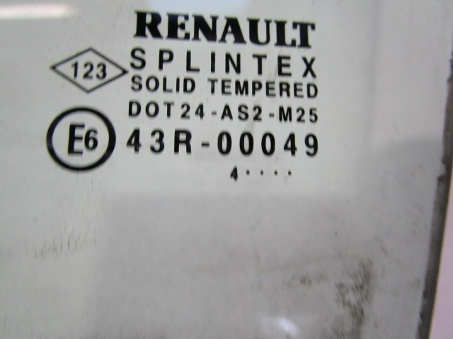 STEKLO SPREDNJIH LEVIH VRAT OEM N. 8200120589 ORIGINAL REZERVNI DEL RENAULT SCENIC/GRAND SCENIC JM0/1 MK2 (2003 - 2009) DIESEL LETNIK 2005