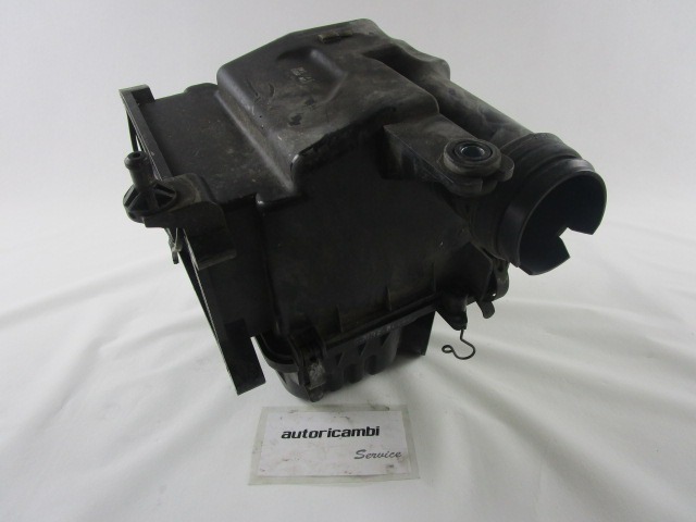 FILTAR ZRAKA OEM N. 281121H050 ORIGINAL REZERVNI DEL KIA CEE'D / PRO CEE'D MK1 ED (2006-2012) BENZINA/GPL LETNIK 2008