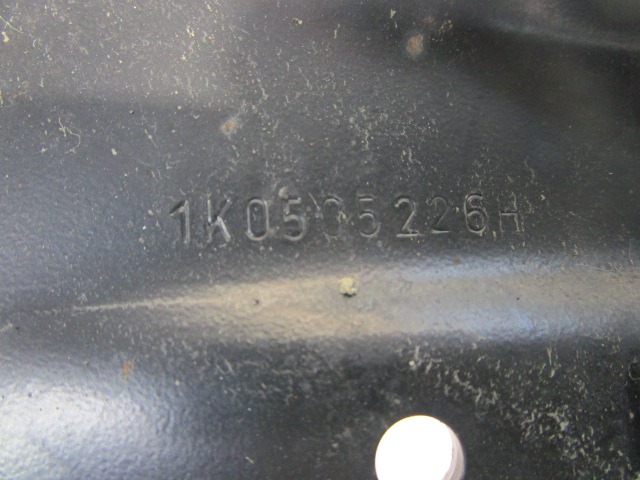 ZADNJA DESNA ROKA  OEM N. 1K0505226H 1K0501476 ORIGINAL REZERVNI DEL SEAT ALTEA XL 5P8 R (2009 - 2015) DIESEL LETNIK 2010