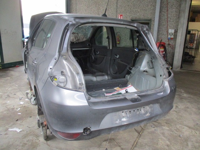 RENAULT CLIO 1.5 D 63KW 5M 5P (2010) RICAMBI IN MAGAZZINO 