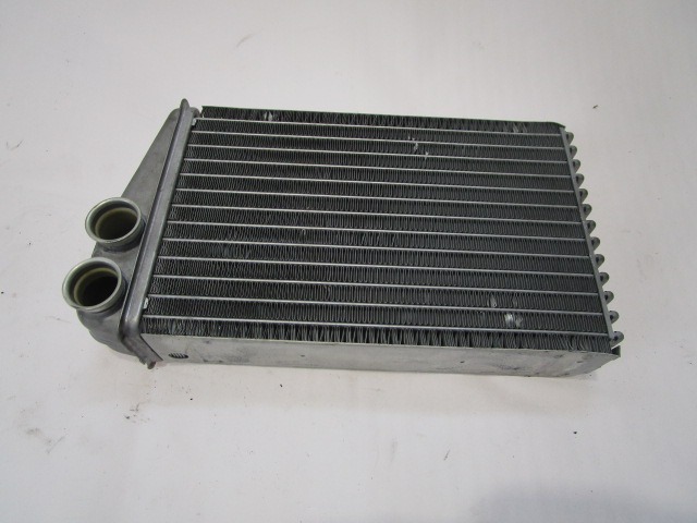 GRELEC RADIATORJA OEM N. 665426A ORIGINAL REZERVNI DEL RENAULT MEGANE MK2 BM0/1 CM0/1 EM0/1 KM0/1 LM0/1 BER/GRANDTOUR  (10/2002 - 02/2006) DIESEL LETNIK 2005