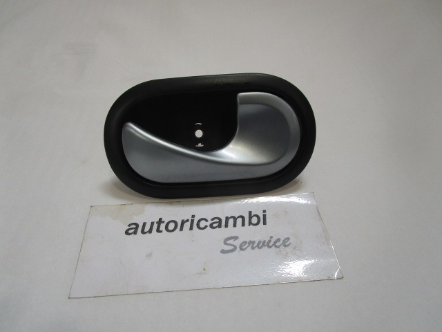 NOTRANJA KLJUKA  OEM N. 8248310580 ORIGINAL REZERVNI DEL RENAULT CLIO BR0//1 CR0/1 KR0/1 MK3 R (05/2009 - 2013) DIESEL LETNIK 2010