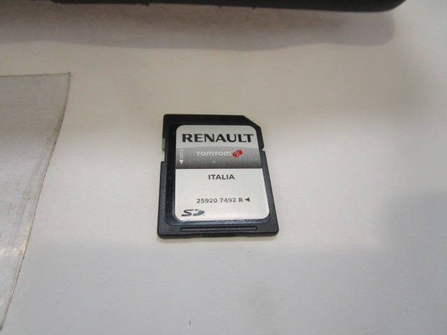 REZERVNI DELI, RADIJSKO-NAVIGACIJSKE NAPRAVE OEM N. 8200884342 8200884343 ORIGINAL REZERVNI DEL RENAULT CLIO BR0//1 CR0/1 KR0/1 MK3 R (05/2009 - 2013) DIESEL LETNIK 2010