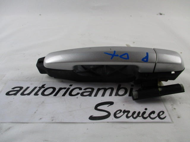 ZUNANJA KLJUKA ZADNJA DESNA VRATA OEM N. 82812-63J00-ZCC ORIGINAL REZERVNI DEL SUZUKI SWIFT MZ EZ MK3 (2004 - 2010) DIESEL LETNIK 2008