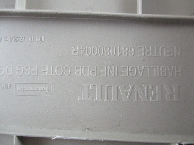 PREDAL ZA DOKUMENTE OEM N. 681080004R ORIGINAL REZERVNI DEL RENAULT SCENIC XMOD / SCENIC JZ0/1 MK3 (2009 - 2012) DIESEL LETNIK 2011