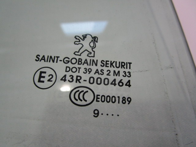 STEKLO ZADNJIH DESNIH VRAT OEM N. 9204P4 ORIGINAL REZERVNI DEL PEUGEOT 207 / 207 CC R WA WC WD WK (05/2009 - 2015) BENZINA/GPL LETNIK 2009
