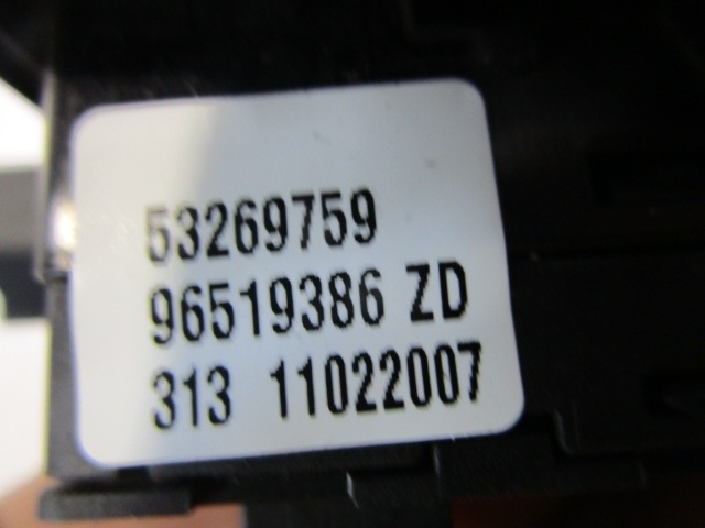 ZADNJE STIKALO OEM N. 96519386ZD ORIGINAL REZERVNI DEL CITROEN C6 TD (2005 - 2012)DIESEL LETNIK 2008