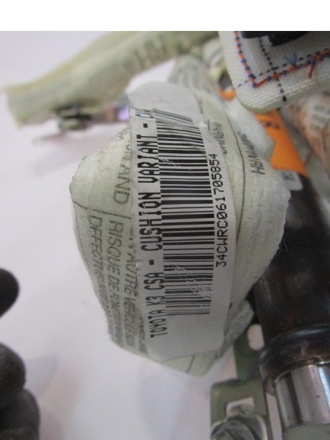 6217012010 AIRBAG LATERALE A TENDINA LATO DESTRO TOYOTA COROLLA SW 1.4 D 66KW AUT 5P (2006) RICAMBIO USATO 