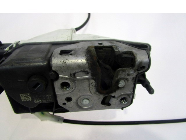 CENTRALNI ZAKLEP SPREDNJIH VRAT  OEM N. 9800624680 ORIGINAL REZERVNI DEL CITROEN C3 MK2 SC (2009 - 2016) BENZINA/GPL LETNIK 2012