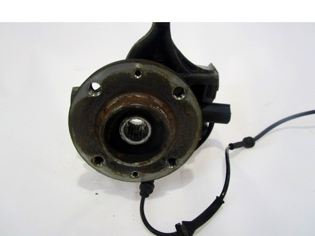 VRTLJIVI LEZAJ DESNO / PESTO KOLESA Z LEZAJEM SPREDAJ OEM N. 1607557580 330776 ORIGINAL REZERVNI DEL CITROEN C3 MK2 SC (2009 - 2016) BENZINA/GPL LETNIK 2012