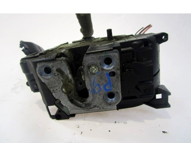 CENTRALNA KLJUCAVNICA ZADJIH LEVIH VRAT OEM N. 8200300128 ORIGINAL REZERVNI DEL RENAULT CLIO BR0//1 CR0/1 KR0/1 MK3 R (05/2009 - 2013) BENZINA LETNIK 2012