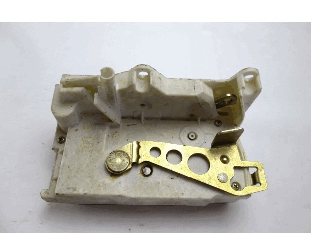 CENTRALNA KLJUCAVNICA ZADJIH LEVIH VRAT OEM N. 40/202B ORIGINAL REZERVNI DEL FIAT TIPO 160 (1988 -1992)BENZINA LETNIK 1988