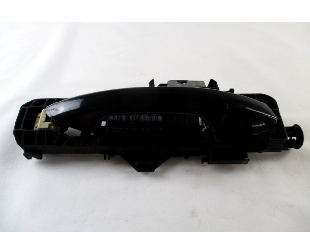 ZUNANJA KLJUKA SPREDNJA DESNA VRATA OEM N. A2047600834 ORIGINAL REZERVNI DEL MERCEDES CLASSE C W204 BER/SW (2007 - 2011) DIESEL LETNIK 2008