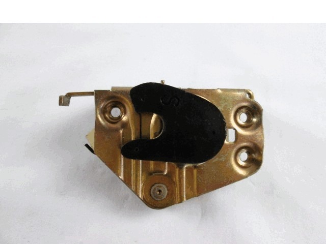 CENTRALNO ZAKLEPANJE ZADNJIH DESNIH VRAT OEM N. 40/125 ORIGINAL REZERVNI DEL FIAT 131 (1974 - 1985)BENZINA LETNIK 1974