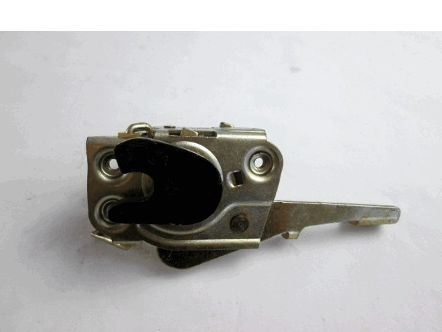 CENTRALNI ZAKLEP SPREDNJIH VRAT  OEM N. 40/123 ORIGINAL REZERVNI DEL FIAT 126 (1972 - 1991)BENZINA LETNIK 1976