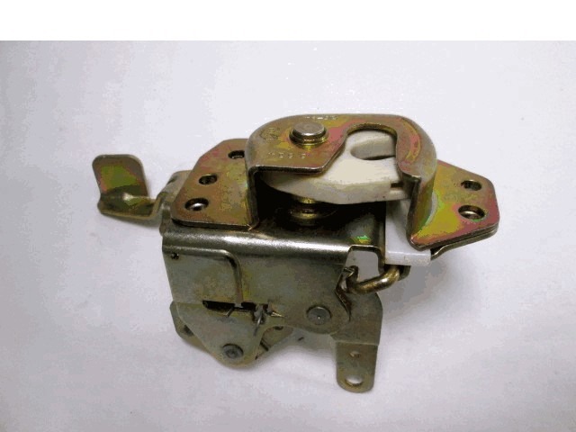 CENTRALNI ZAKLEP SPREDNJIH VRAT  OEM N. 40/184 ORIGINAL REZERVNI DEL FIAT REGATA 138 R (1986 - 1990)DIESEL LETNIK 1986