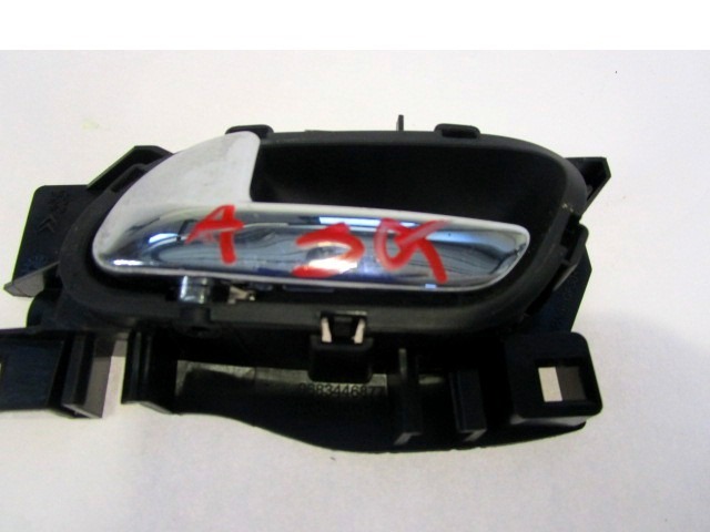 NOTRANJA KLJUKA  OEM N. 9683446877 ORIGINAL REZERVNI DEL PEUGEOT 5008 0U 0E MK1 (2009 - 2013) DIESEL LETNIK 2010