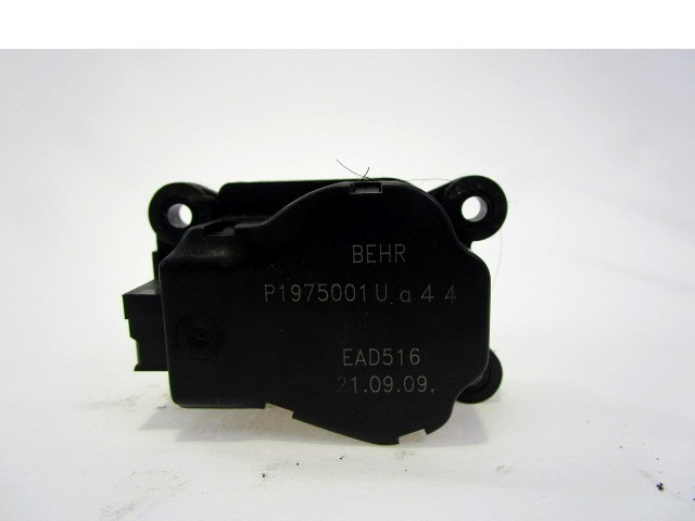 MOTORCEK OGREVANJA OEM N. P1975001U ORIGINAL REZERVNI DEL PEUGEOT 5008 0U 0E MK1 (2009 - 2013) DIESEL LETNIK 2010