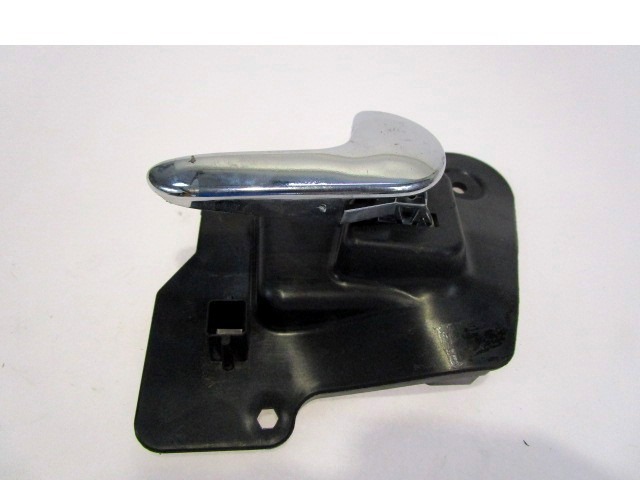 NOTRANJA KLJUKA  OEM N. 13121861 ORIGINAL REZERVNI DEL OPEL MERIVA A X03 R (2006 - 2010) BENZINA/GPL LETNIK 2010